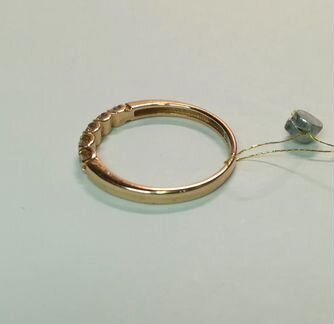 Золотое кольцо с бриллиантами