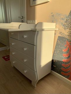 Комод и пеленальный столик