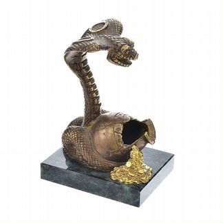 Бронзовая статуэтка 