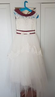 Продам платье для девочки для торжественного случа