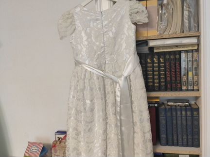 Белое платье для девочек, с кружевами