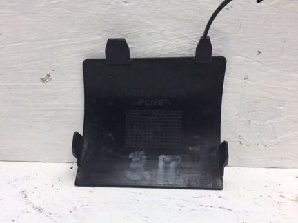 Заглушка в порог правая Mercedes E350 W212 3.5