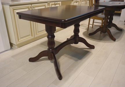 Стол кухонный