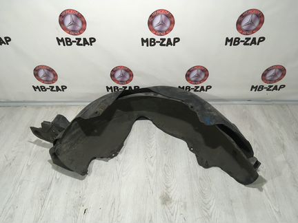 Подкрылок задний Mercedes W220 S