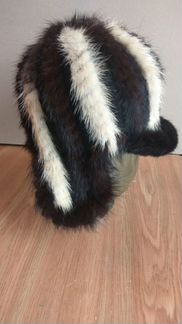 Шапка с козырьком