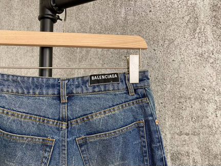 Джинсы Balenciaga