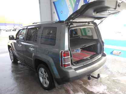 Jeep Liberty 2 4 CVT