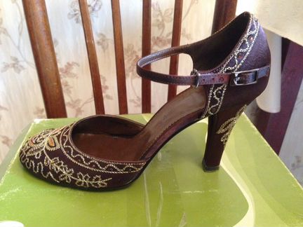 Туфли женские