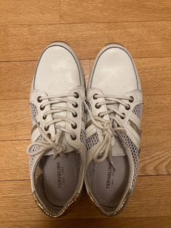 Кроссовки женские 38 р