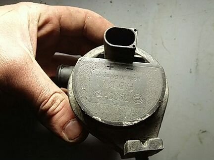 Помпа дополнительная Mercedes W221