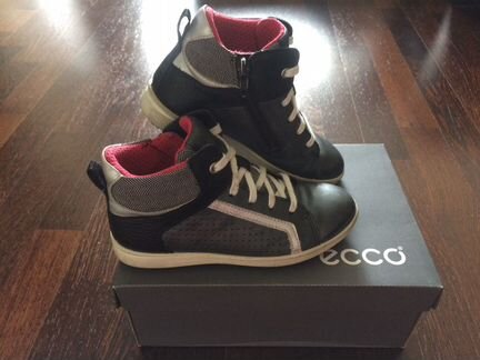 Ботинки для девочек Ecco
