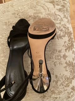 Босоножки Gucci оригинал 37,5р