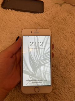 Телефон iPhone 7 gold (128 gb)