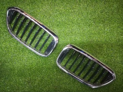 Декоративная решетка BMW G30 G31