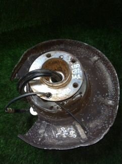 Кулак задний задний левый Bmw 535Xi E60 N54 2007