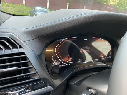 Стекло защитное MejiGlass панели приборов BMW X6