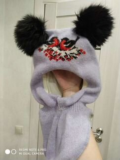 Шапка-шлем с натуральными помпоны песец