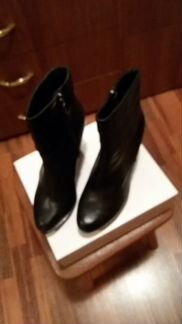 Ботинки женские