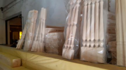 Ступени, балясини, все для лестниц от20мм до40