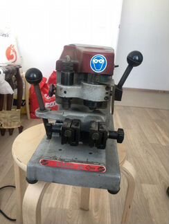 Станок для изготовления перфорированных ключей