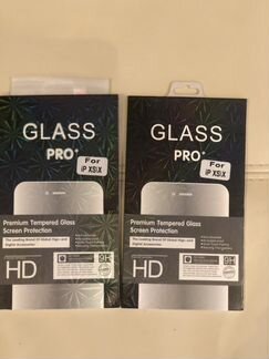 Защитное стекло на iPhone X и XS