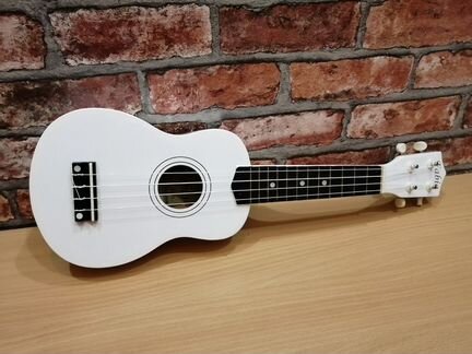 Гавайская гитара укулеле новая сопрано