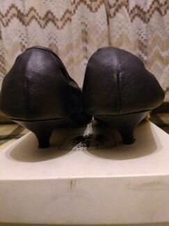 Женские туфли Andre, кожа