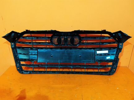 Решетка радиатора Audi A5 B9 F5 2016-Нв