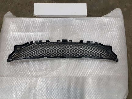 Решетка сетка бампера Mercedes E207 AMG Рестайлинг