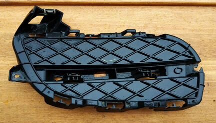 Заглушка переднего бампера Jaguar