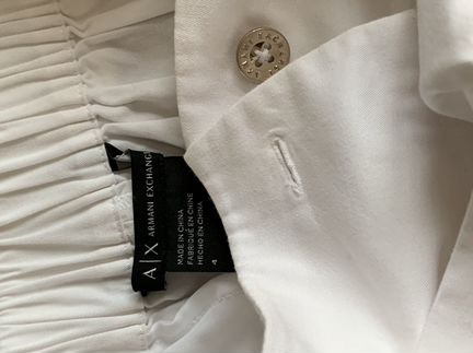 Женские шорты Armani Exchange