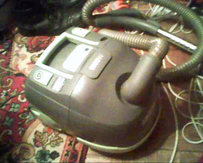 Пылесос Zelmer Syrius 1600.3 HT