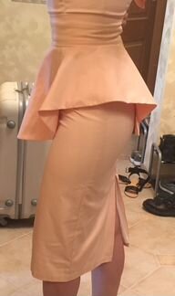 Коктейльное / вечернее платье персиковое