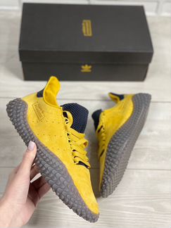 Кроссовки Adidas Kamanda