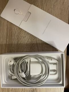 Телефон iPhone 7 128Gb Black