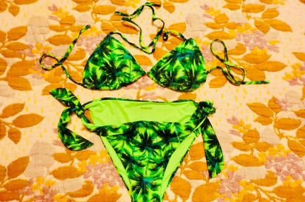 Купальник Тезенис Xs