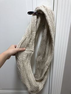 Тёплый, приятный шарф