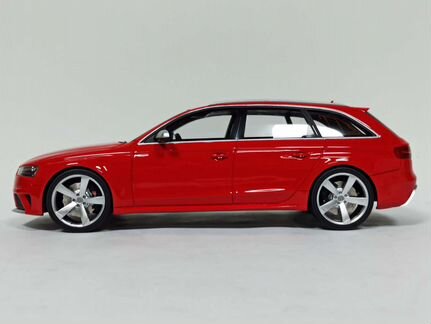 Audi RS4 Avant Gt Spirit 1:18