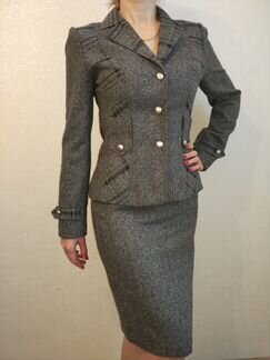 Костюм женский юбочный 44-46 р-р