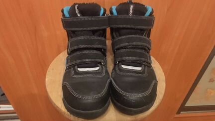 Кроссовки зимние Reebok размер 36.5