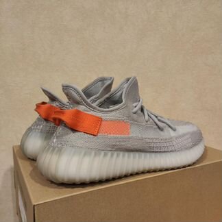 Кроссовки AdidasYeezy Boost 350 Tail Light