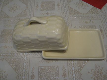 Набор -молочница и сахарница-Италия.Маслёнка