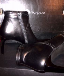 Notte кожаные ботильоны новые