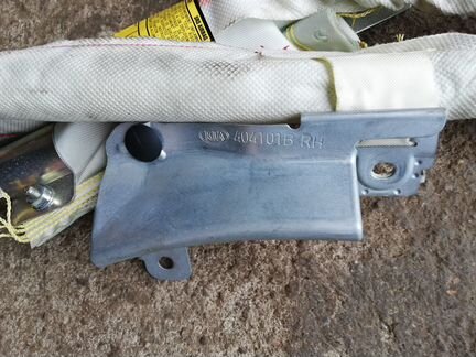 Шторка безопасности правая Kia Ceed Кия Сид 06-12