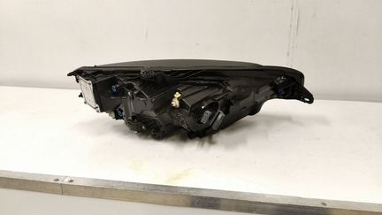 Фара левая Volvo V60 Cross Country 2