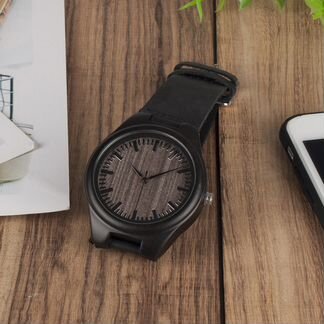 Часы с кожаным ремешком