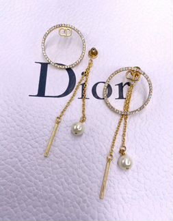 Коллекция украшения под жемчуг Dior