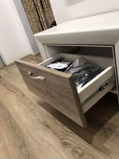 Стенка в прихожую