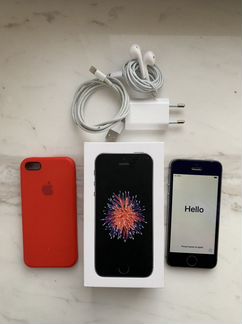 Телефон iPhone se 32 gb