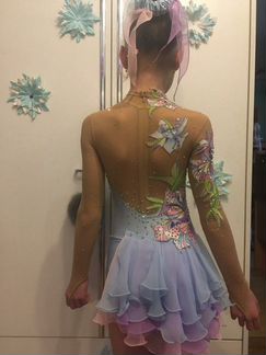 Костюм для фигурного катания